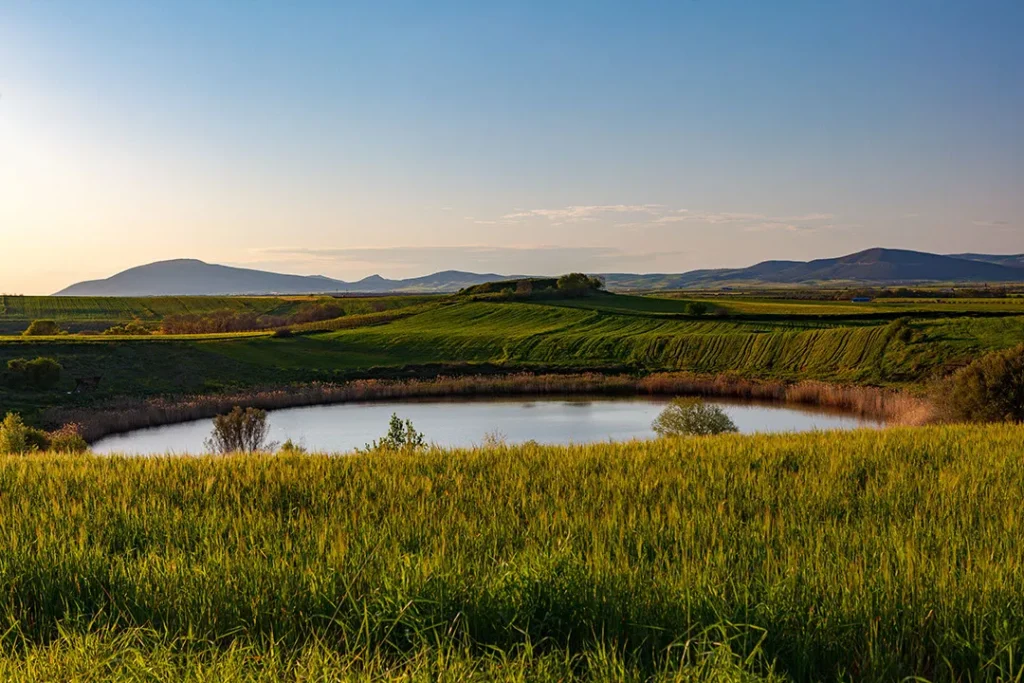 Η λίμνη Μεγάλο Ζηρέλι