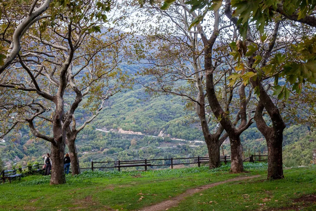 Η πλατεία Χατζίνη στον Άγιο Λαυρέντιο