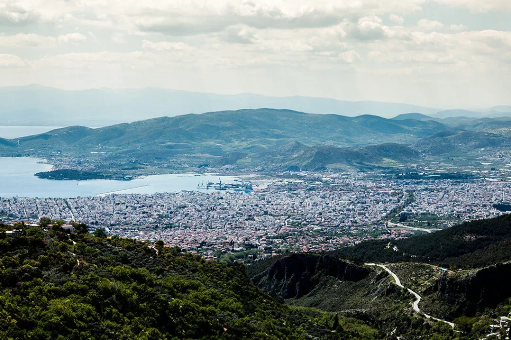 Ο Βόλος από την Μακρυνίτσα