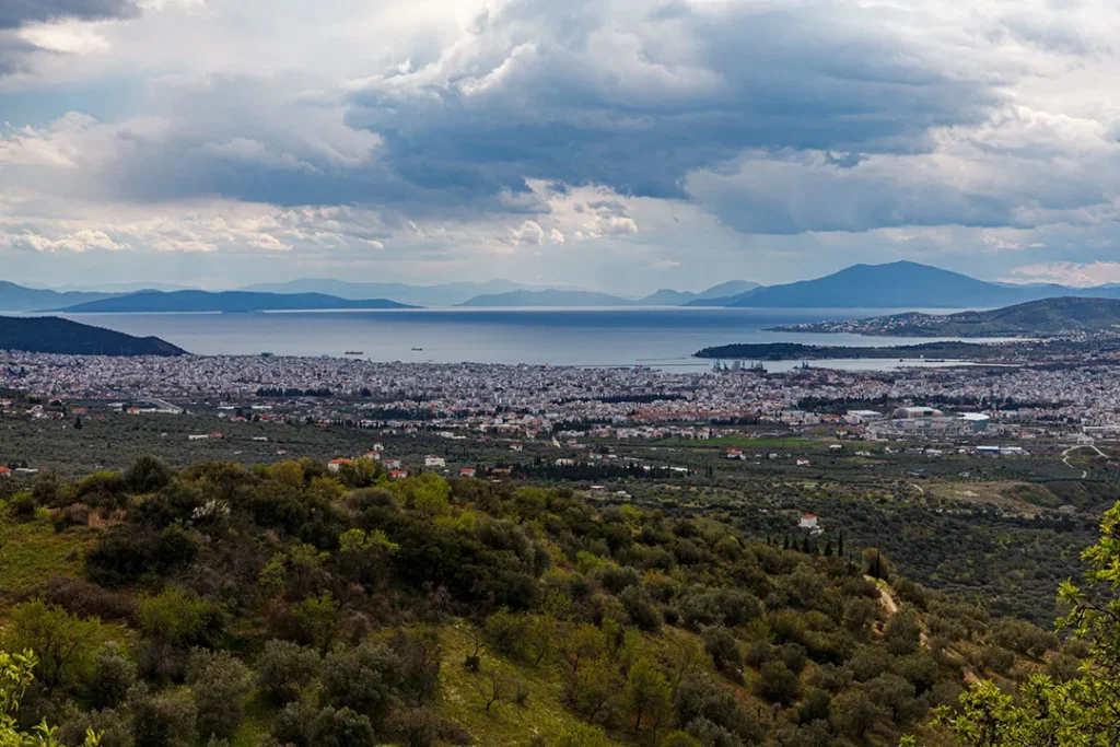άποψη του Βόλου από τα Μελισσάτικα