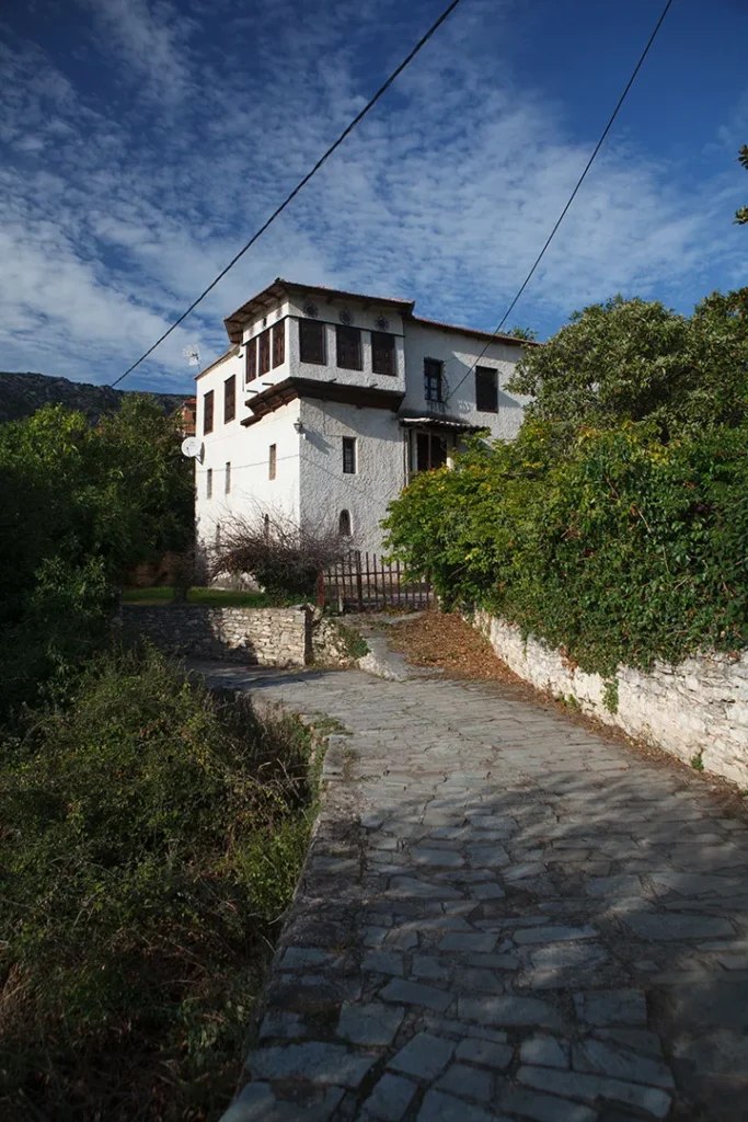 αρχοντικό στις Σταγιάτες