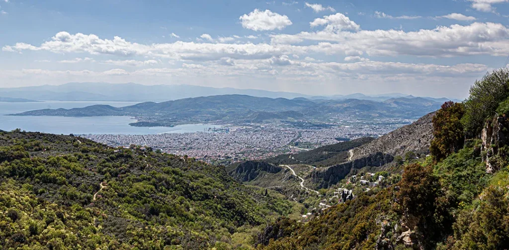 η θέα από την Μακρινίτσα