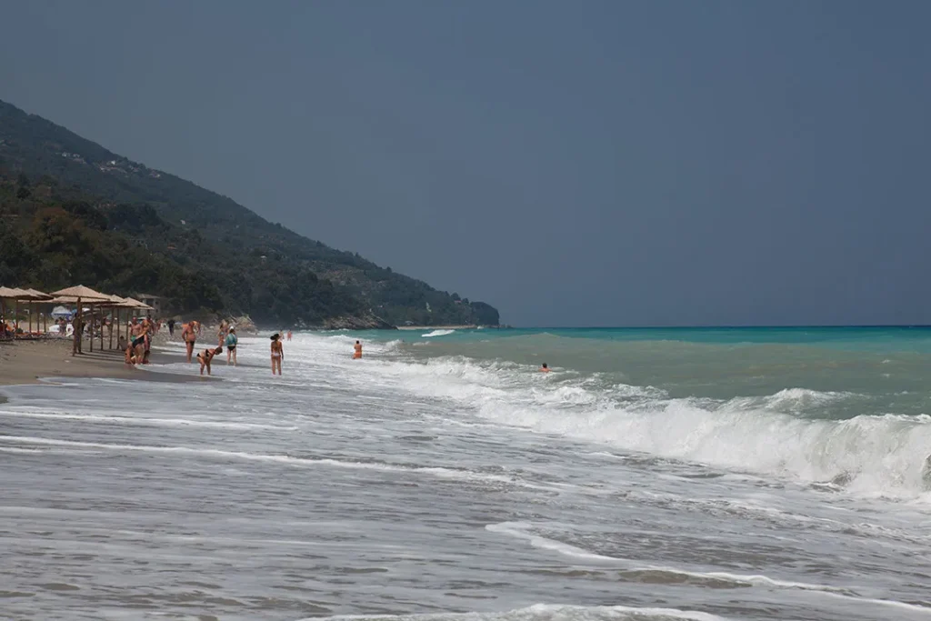 κύματα στο Χορευτό