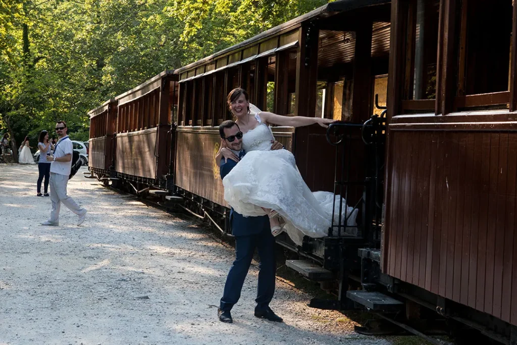 στον σταθμό Μηλιές